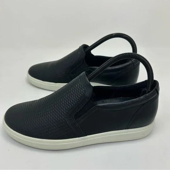 ECCO Soft Classic Women's Black Leather Slip-On Sneakers Perforated Comfort (37) - Picture 4 of 7